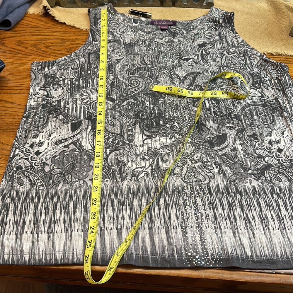 Gloria Vanderbilt sleeveless top, size 1x - Picture 6 of 6